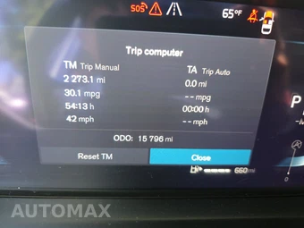 2025 Volvo XC40 B5 Plus Bright Theme – miniatura 12