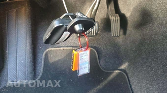2025 Volvo XC40 B5 Plus Bright Theme – miniatura 18