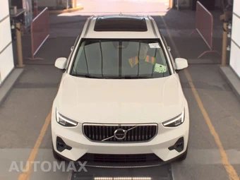2025 Volvo XC40 B5 Plus Bright Theme – miniatura 2