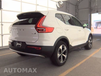 2025 Volvo XC40 B5 Plus Bright Theme – miniatura 4