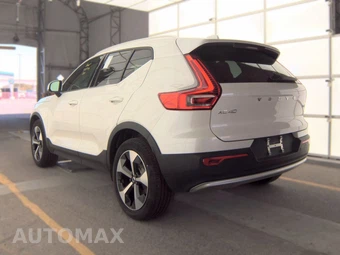 2025 Volvo XC40 B5 Plus Bright Theme – miniatura 6