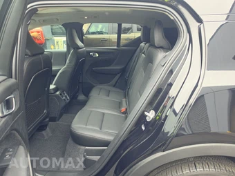 2025 Volvo XC40 B5 Plus Bright Theme – miniatura 13