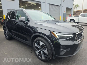 2025 Volvo XC40 B5 Plus Bright Theme – miniatura 3