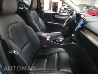 2025 Volvo XC40 B5 Plus Bright Theme – miniatura 18