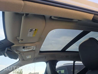 2025 Volvo XC40 B5 Plus Bright Theme - miniatura 14
