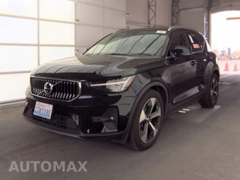 2025 Volvo XC40 B5 Plus Bright Theme