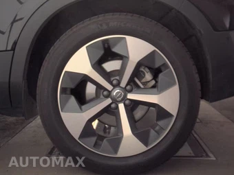 2025 Volvo XC40 B5 Plus Bright Theme - miniatura 12
