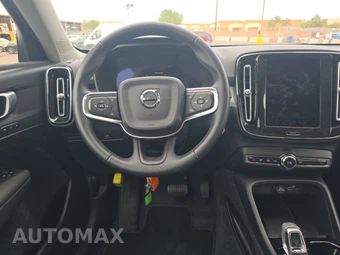 2025 Volvo XC40 B5 Plus Bright Theme - miniatura 16