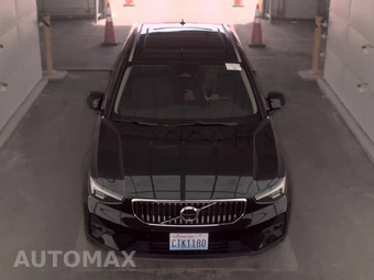 2025 Volvo XC40 B5 Plus Bright Theme - miniatura 2