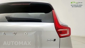 2025 Volvo XC40 B5 Plus Bright Theme - miniatura 28