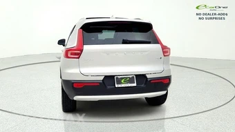2025 Volvo XC40 B5 Plus Bright Theme - miniatura 7