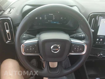 2025 Volvo XC40 B5 Plus Bright Theme – miniatura 15