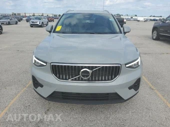 2025 Volvo XC40 B5 Plus Bright Theme – miniatura 2