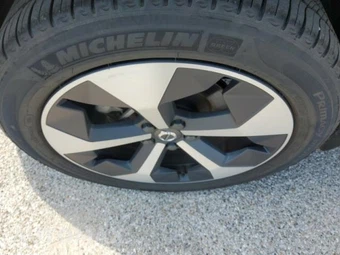 2025 Volvo XC40 B5 Plus Bright Theme – miniatura 22