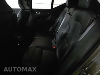 2025 Volvo XC40 B5 Plus Bright Theme – miniatura 13