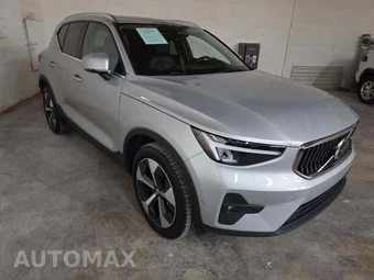 2025 Volvo XC40 B5 Plus Bright Theme – miniatura 4