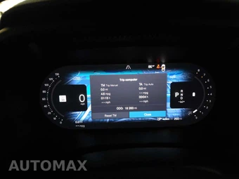 2025 Volvo XC40 B5 Plus Bright Theme – miniatura 9