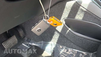 2025 Volvo XC40 B5 Plus Dark Theme – miniatura 18