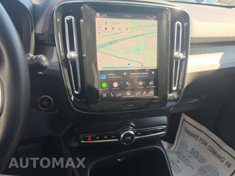 2025 Volvo XC40 B5 Plus Dark Theme - miniatura 10