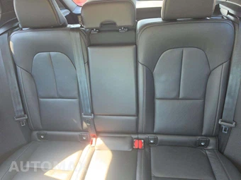 2025 Volvo XC40 B5 Plus Dark Theme - miniatura 13