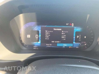 2025 Volvo XC40 B5 Plus Dark Theme - miniatura 9