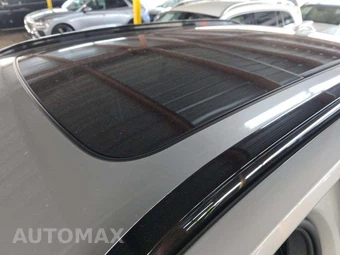 2025 Volvo XC40 B5 Plus Dark Theme – miniatura 12