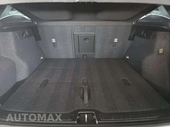 2025 Volvo XC40 B5 Plus Dark Theme – miniatura 14