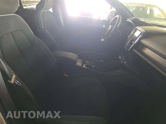 2025 Volvo XC40 B5 Plus Dark Theme – miniatura 18
