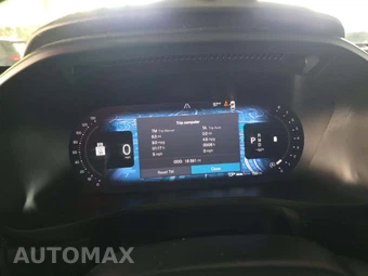 2025 Volvo XC40 B5 Plus Dark Theme – miniatura 9
