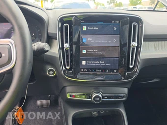 2025 Volvo XC40 B5 Plus Dark Theme – miniatura 11