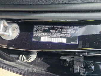 2025 Volvo XC40 B5 Plus Dark Theme – miniatura 14