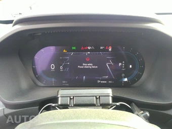 2025 Volvo XC40 B5 Plus Dark Theme – miniatura 18