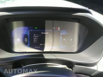 2025 Volvo XC40 B5 Ultra Dark Theme - miniatura 19