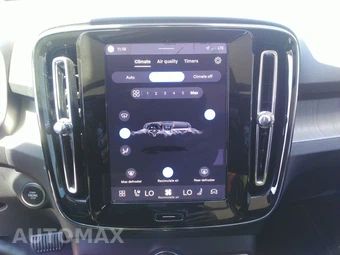 2025 Volvo XC40 B5 Ultra Dark Theme - miniatura 20