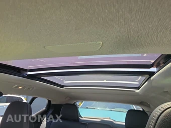 2025 Volvo XC40 B5 Ultra Dark Theme - miniatura 21