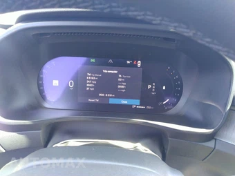 2025 Volvo XC40 B5 Ultra Dark Theme - miniatura 18