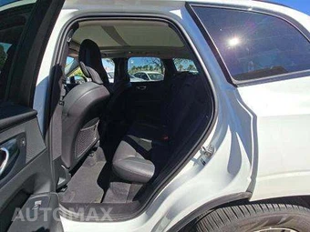 2025 Volvo XC60 B5 Core - miniatura 14