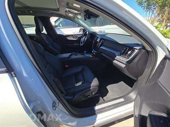 2025 Volvo XC60 B5 Core - miniatura 19