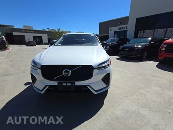 2025 Volvo XC60 B5 Core - miniatura 2