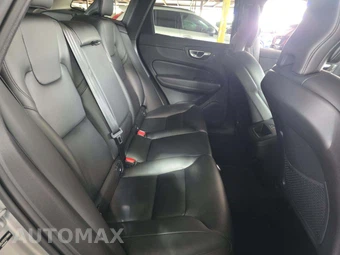 2025 Volvo XC60 B5 Core – miniatura 16