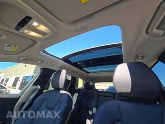 2025 Volvo XC60 B5 Core – miniatura 12