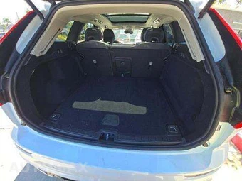 2025 Volvo XC60 B5 Core – miniatura 15