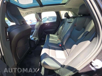 2025 Volvo XC60 B5 Core – miniatura 13
