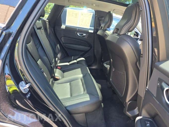 2025 Volvo XC60 B5 Core – miniatura 16