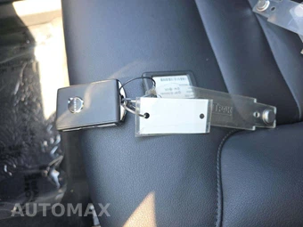 2025 Volvo XC60 B5 Core – miniatura 8