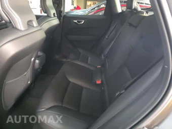 2025 Volvo XC60 B5 Core – miniatura 13