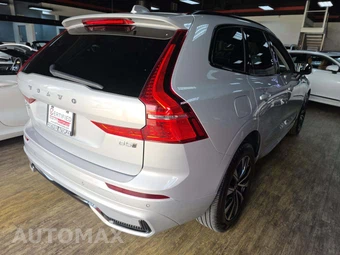 2025 Volvo XC60 B5 Core – miniatura 3