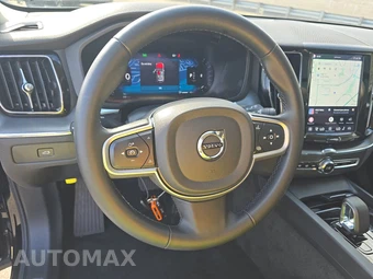 2025 Volvo XC60 B5 Core - miniatura 10