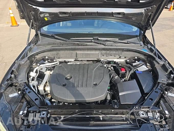 2025 Volvo XC60 B5 Core - miniatura 15
