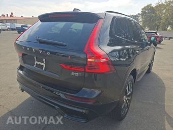2025 Volvo XC60 B5 Core - miniatura 4